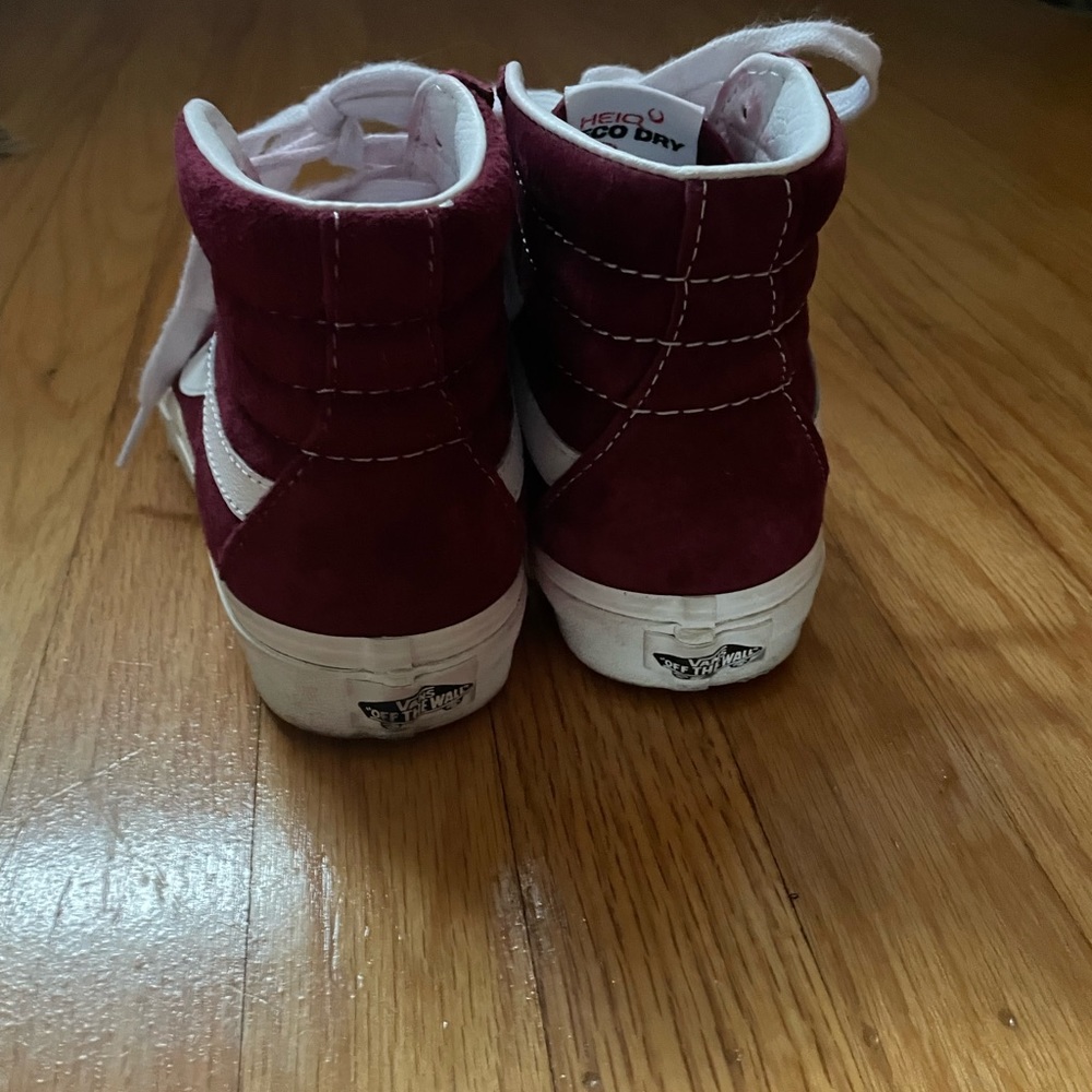 Vans - Picture 3 of 9